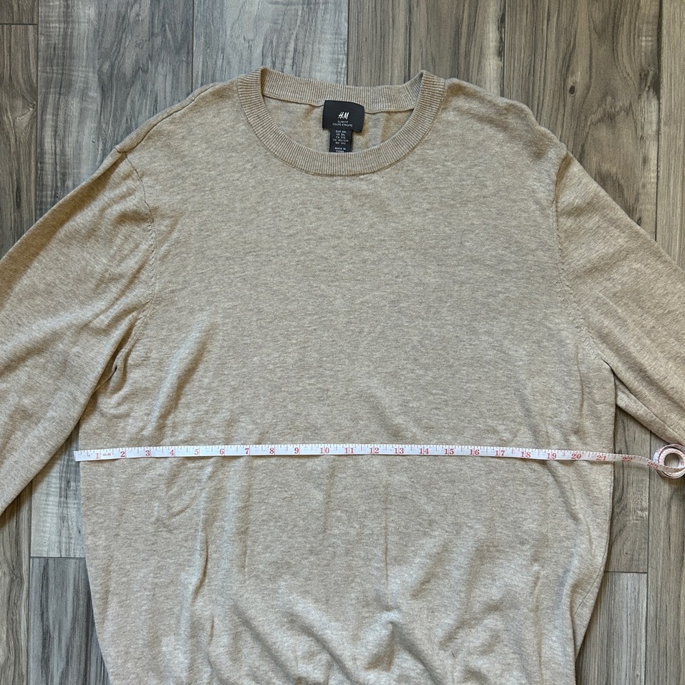 H&M Sweater - Picture 2 of 4